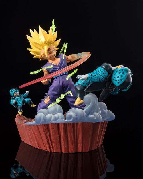 DRAGON BALL Z - Gohan "Anger Exploding" - Statuette FiguartsZERO 20cm